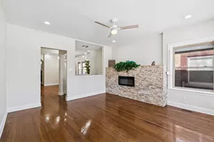 7944 S Blackstone Ave, Chicago, IL 60619 - Photo 3