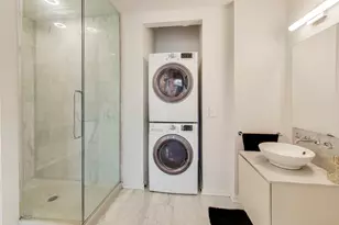 600 N Fairbanks Ct, Chicago, IL 60611 - Photo 25