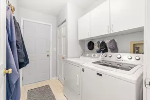 1211 Conan Doyle Rd, Naperville, IL 60564 - Photo 13