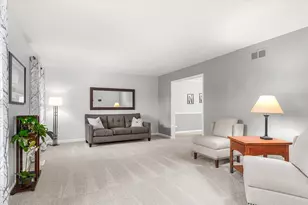 1211 Conan Doyle Rd, Naperville, IL 60564 - Photo 9