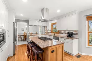 1211 Conan Doyle Rd, Naperville, IL 60564 - Photo 3