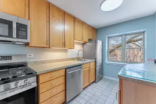 205 Custer Ave, Evanston, IL 60202 - Photo 9