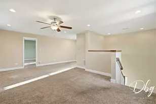 233 W Hawthorne Dr, Round Lake Beach, IL 60073 - Photo 21