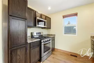 233 W Hawthorne Dr, Round Lake Beach, IL 60073 - Photo 11