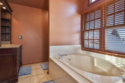 591 Salceda Lane, Mundelein, IL 60060 - Photo 21