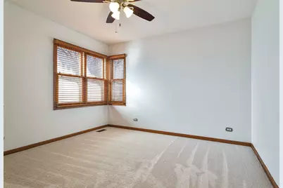 591 Salceda Lane, Mundelein, IL 60060 - Photo 27