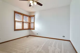 591 Salceda Ln, Mundelein, IL 60060 - Photo 27