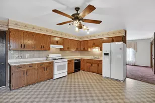 1141 Stewart Ave, Calumet City, IL 60409 - Photo 7