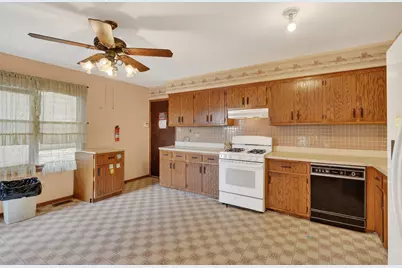 1141 Stewart Avenue, Calumet City, IL 60409 - Photo 5