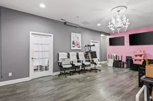 8204 S Stony Island Ave, Chicago, IL 60617 - Photo 9