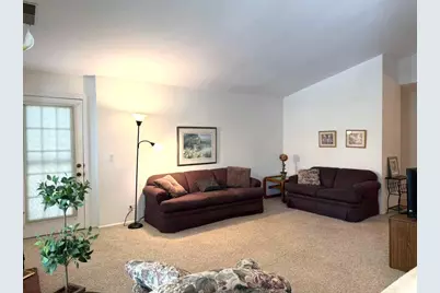 1410 Tulip Court #D2, Wheeling, IL 60090 - Photo 7