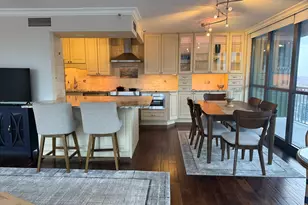 10 E Ontario St, Chicago, IL 60611 - Photo 11