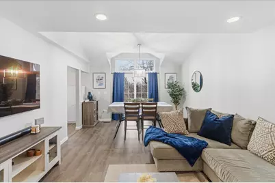 1947 Heron Avenue #B, Schaumburg, IL 60193 - Photo 3