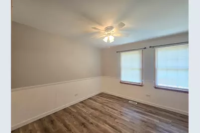 1565 Old Barn Circle, Libertyville, IL 60048 - Photo 17