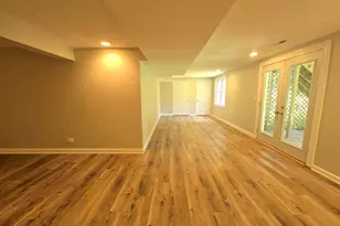 1565 Old Barn Cir, Libertyville, IL 60048 - Photo 29