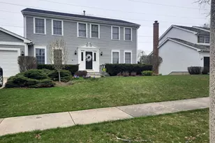 1565 Old Barn Cir, Libertyville, IL 60048 - Photo 1