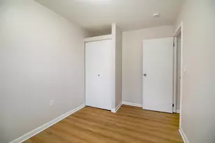 4301 Greenbrier Ln, Richton Park, IL 60471 - Photo 9