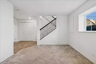 542 Cimmaron Cir, Crystal Lake, IL 60012 - Photo 19