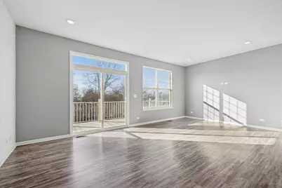 542 Cimmaron Circle, Crystal Lake, IL 60012 - Photo 5