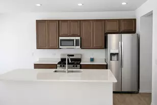 16517 W Golden Valley Ln, Lockport, IL 60441 - Photo 3