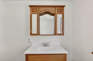 406 Bayliss Ave, Rockford, IL 61101 - Photo 21