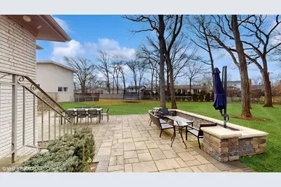 1240 Eaton Court, Highland Park, IL 60035 - Photo 31