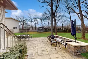 1240 Eaton Ct, Highland Park, IL 60035 - Photo 31