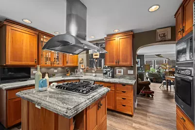 108 N Wheeling Road, Prospect Heights, IL 60070 - Photo 3