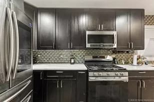 46 Englewood Ave, Bellwood, IL 60104 - Photo 11