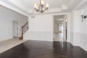 2807 Vrooman Ct, Bloomington, IL 61704 - Photo 7