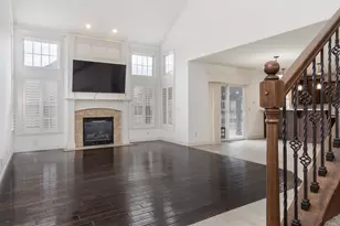 2807 Vrooman Ct, Bloomington, IL 61704 - Photo 9