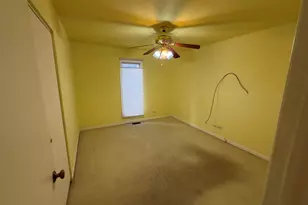 1S055 Spring Rd, Oakbrook Terrace, IL 60181 - Photo 13