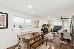 3008 N Spaulding Ave, Chicago, IL 60618 - Photo 9