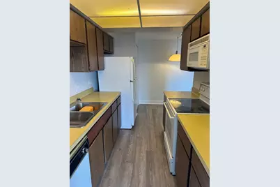 6340 Americana Drive #903, Willowbrook, IL 60527 - Photo 9