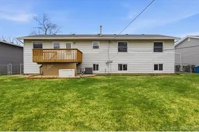 1460 Cypress Avenue, Hanover Park, IL 60133 - Photo 39