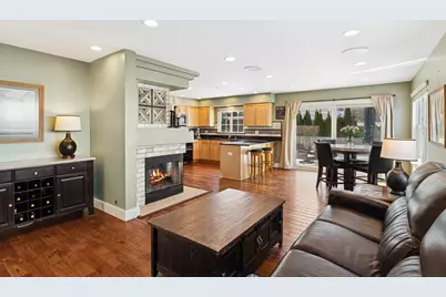 301 Gatewood Lane, Grayslake, IL 60030 - Photo 5