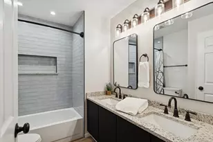 301 Gatewood Ln, Grayslake, IL 60030 - Photo 15