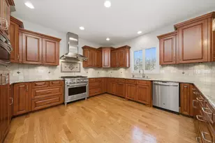 12674 Waterford Dr, Lemont, IL 60439 - Photo 3