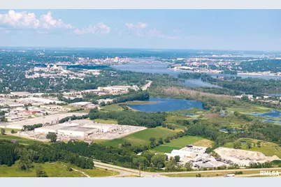 5418 Chapel Hill Road, Davenport, IA 52802 - Photo 17