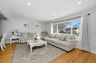 8930 McVicker Ave, Oak Lawn, IL 60453 - Photo 3