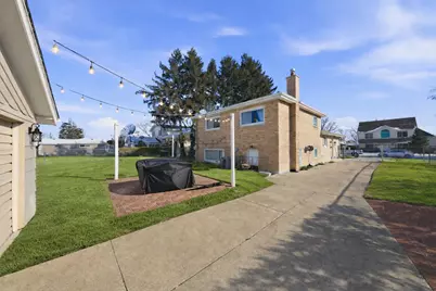 8930 McVicker Avenue, Oak Lawn, IL 60453 - Photo 19