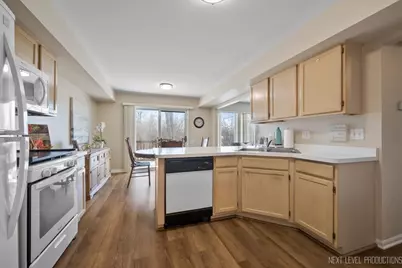 103 Locksley Drive, Streamwood, IL 60107 - Photo 7