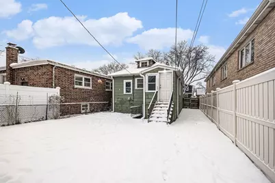 3223 N Osage Avenue, Chicago, IL 60634 - Photo 9