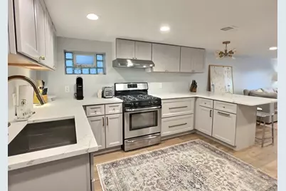 3745 N Seminary Avenue #1, Chicago, IL 60613 - Photo 9