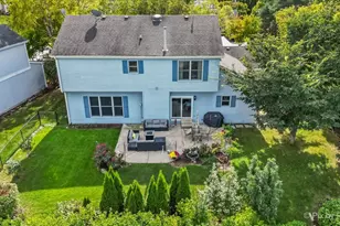 1820 Crofton Dr, Algonquin, IL 60102 - Photo 3