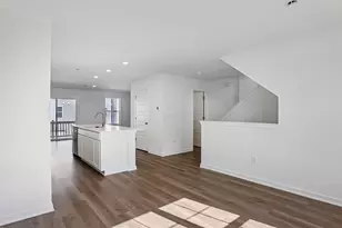 879 Briar Gln Ct, Hampshire, IL 60140 - Photo 5