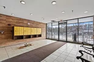 1777 W Crystal Ln, Mount Prospect, IL 60056 - Photo 21