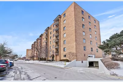 1777 W Crystal Lane #307D, Mount Prospect, IL 60056 - Photo 3