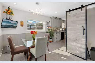 105 King Lane, Des Plaines, IL 60016 - Photo 11