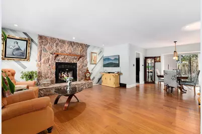 105 King Lane, Des Plaines, IL 60016 - Photo 3